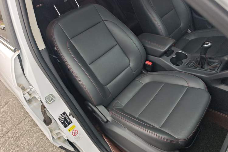 Used Changan CS75 2016 2.0L Manual Luxury Version China V Standard