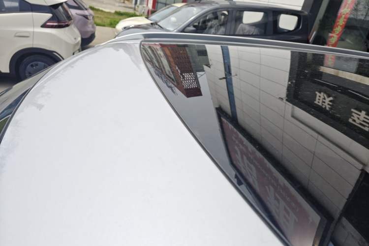 Used BYD Yuan UP 2025 Intelligent Driving Version 401 km Beyond-Range Edition Roof