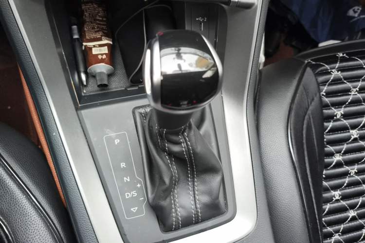 Used Audi Q3 2020 35 TFSI Ambition Dynamic Edition Gear Lever