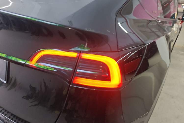 Used Tesla Model Y 2022 Rear-Wheel-Drive Version
