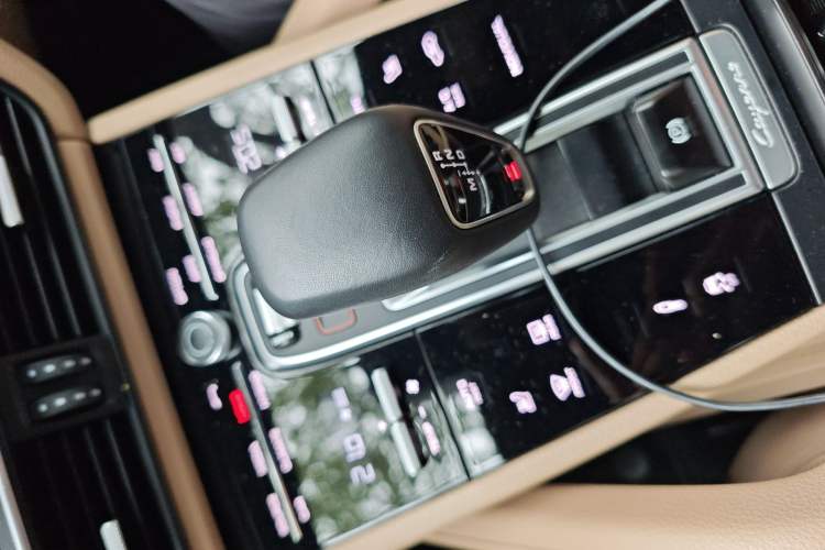 Used Porsche Cayenne E-Hybrid 2019 Cayenne E-Hybrid 2.0T
