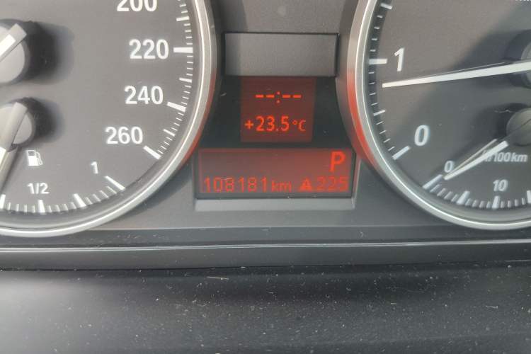 Used BMW X1 2013 sDrive18i Leading Model