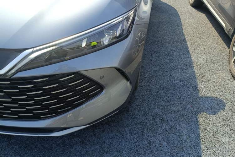 Used BYD Qin L 2025 DM-i Smart Drive 120KM Leading Model
