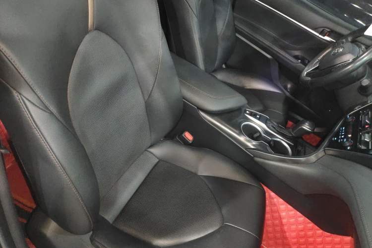 Used Toyota Camry 2021 2.0G Luxury Edition