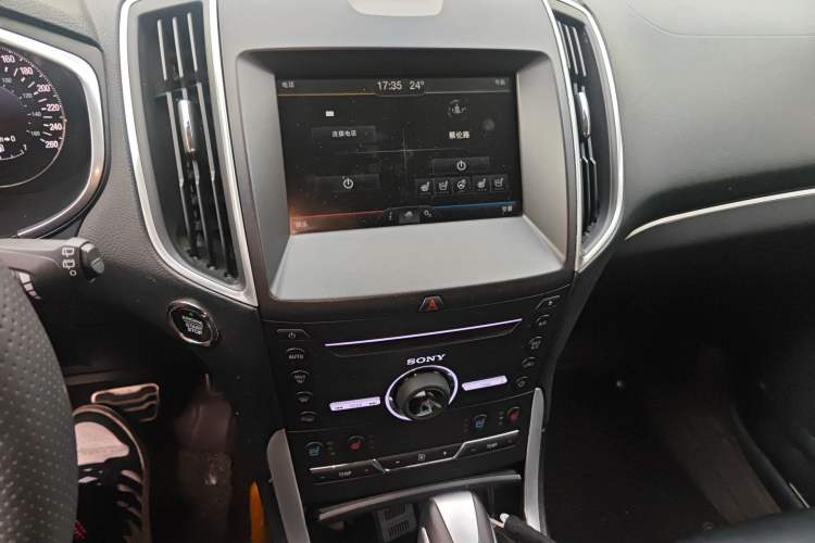 Used Ford Edge 2015 2.0T GTDi Four-Wheel Drive Prestige Model