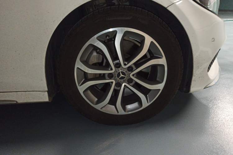 Used Mercedes-Benz C-Class 2018 C 180 L Fashion Model