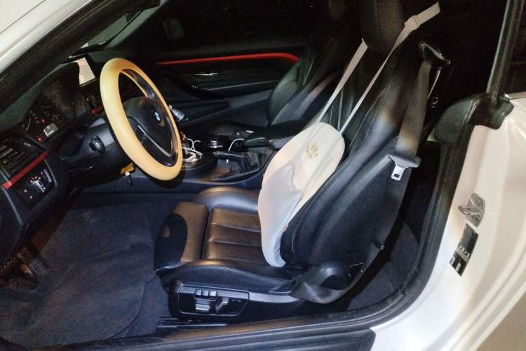 Used BMW 4 Series 2016 420i Convertible Design Package Edition