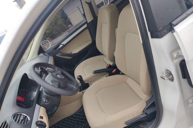 Used Volkswagen Jetta 2015 1.6L Manual Comfort Model