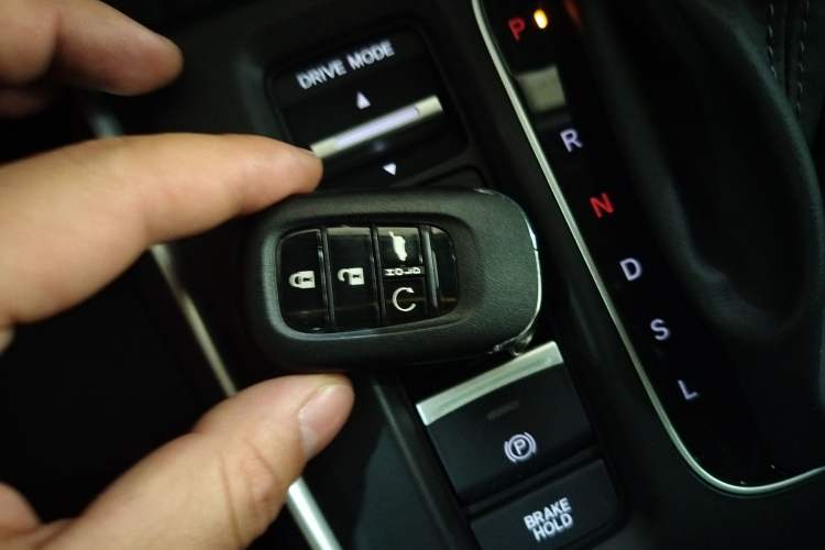 Used Honda CR-V 2023 240TURBO Two-Wheel Drive Deluxe Edition 7 Seats Vehicle Key