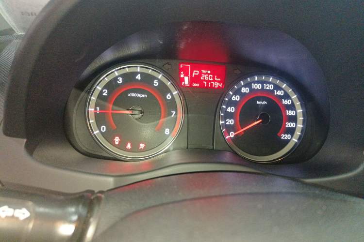 Used Hyundai Verna Ray 2014 1.4L Automatic GLX
