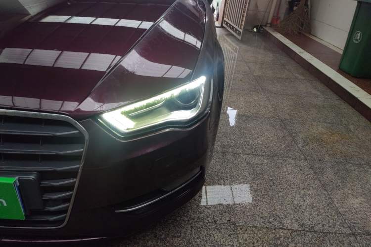 Used Audi A3 2015 Sportback 35 TFSI Millionth Anniversary Comfort Model
