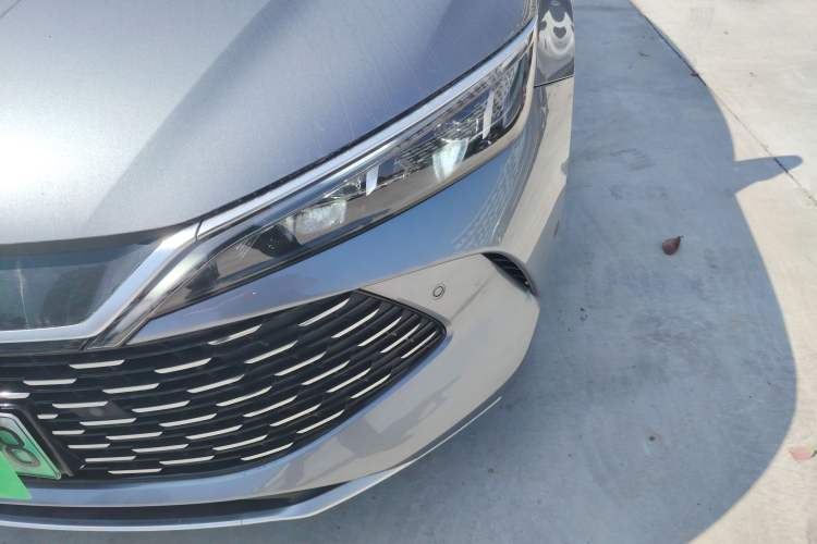 Used BYD Qin L 2025 DM-i Smart Drive 120KM Leading Model
