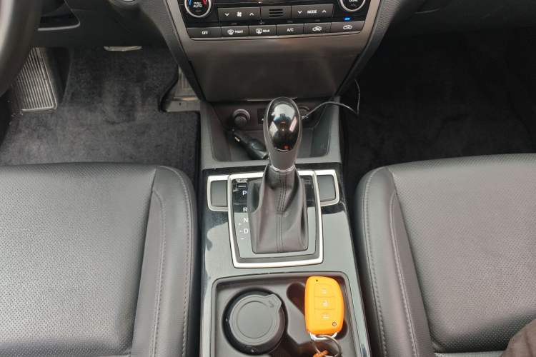 Used Hyundai Mistra 2014 1.8L Automatic Deluxe DLX Model Gear Lever