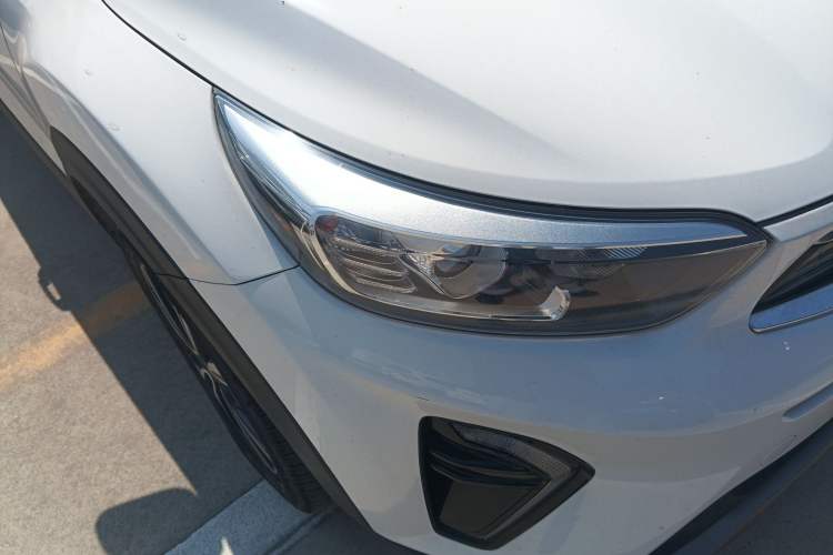 Used Kia kx1 Stonic 2021 1.4L Automatic Fun Edition Right Front Headlight
