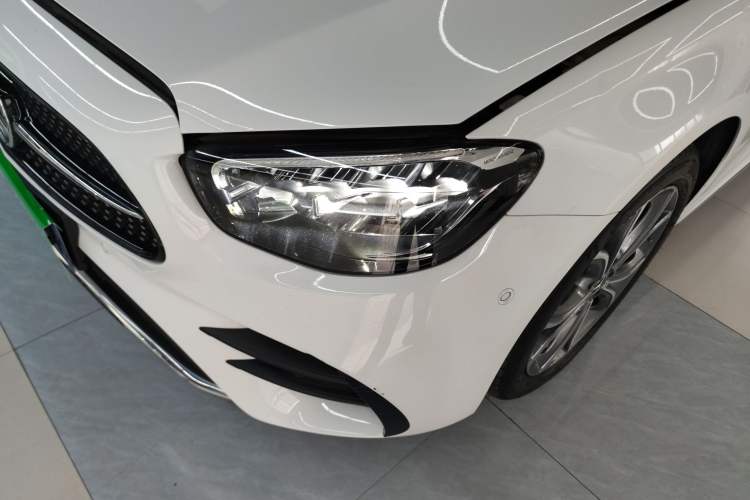Used Mercedes-Benz E-Class 2022 Revised Version E 300 L Sporty and Stylish Edition Left Front Headlight