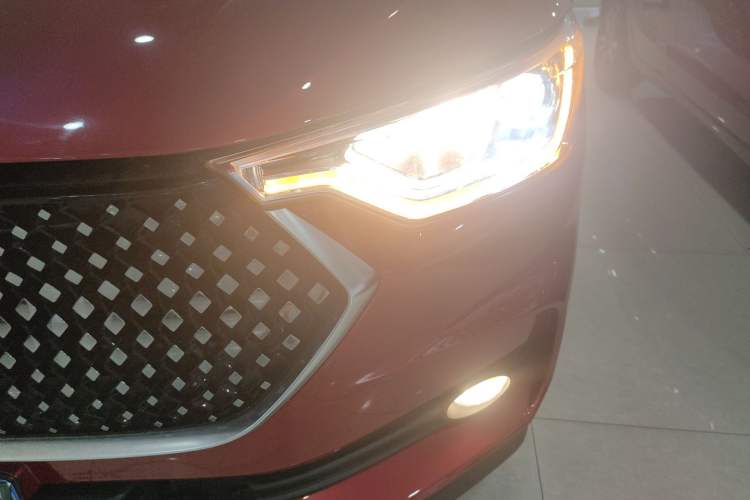 Used Baojun RC-6 2019 1.5T CVT 24-Hour Online Prestige Edition
