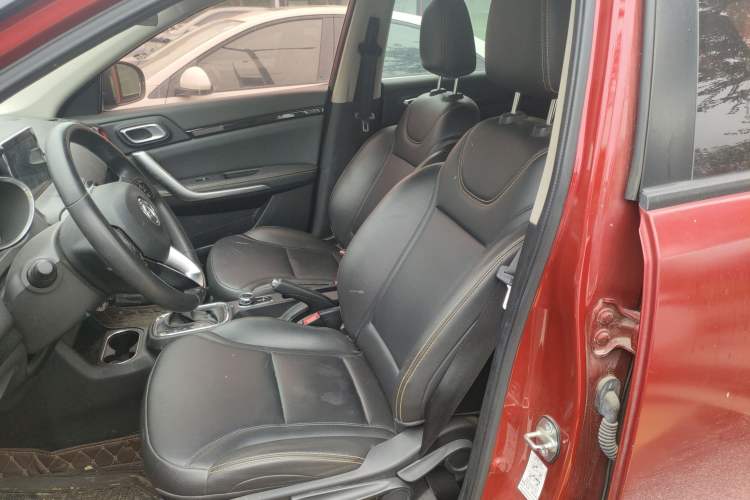 Used Dongfeng Aeolus AX4 2017 1.6L DCT Trendy Style