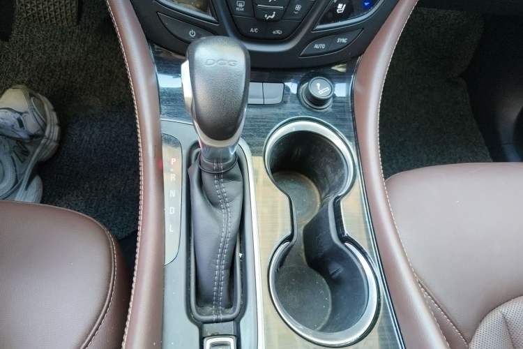 Used Buick Envision 2021 532T Two-Wheel-Drive Luxury Version