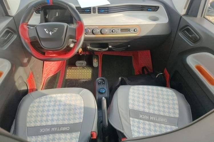 Used Wuling Hongguang MINIEV 2020 Zizai Version Lithium-NMC