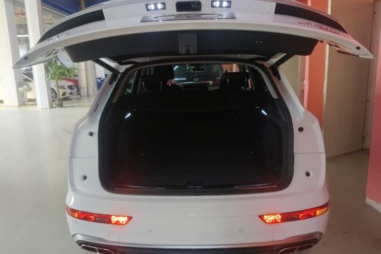 Used Audi Q5L 2022 40T Luxury Dynamic Model
