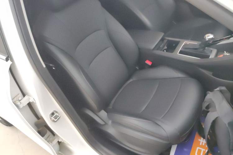 Used Roewe i5 2023 1.5L CVT Luxury Edition
