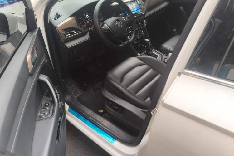 Used Volkswagen Tharu 2020 280TSI Two-Wheel Drive Luxury Plus Version China VI Standard