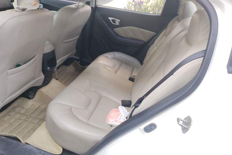 Used GAC Trumpchi GA3S Vision 2014 1.6L Automatic Luxury ESP Version