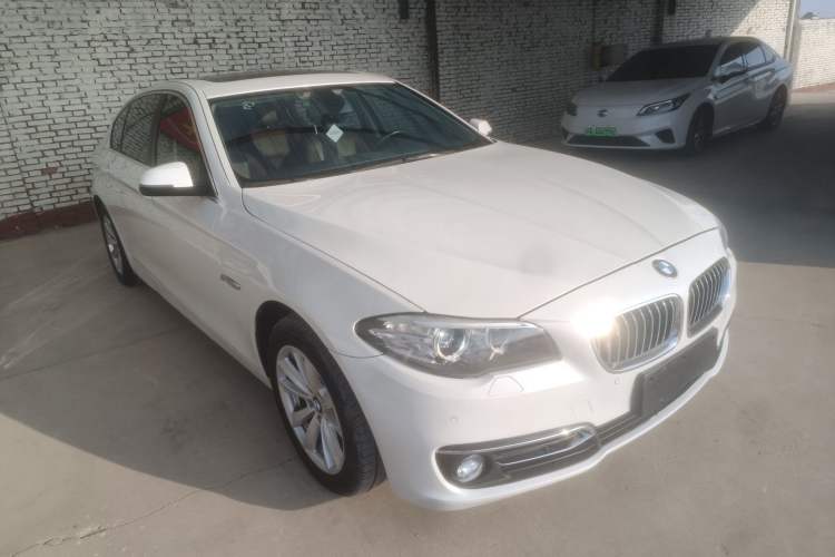 Used BMW 5 Series 2014 520Li Elegant Model
