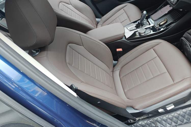 Used BMW X3 2018 xDrive25i M Sport Package China VI Right Front Seat