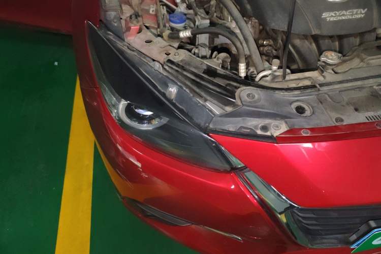 Used Mazda 3 Axela 2017 Sedan 1.5L Automatic Luxury Model Emission Standard China V
