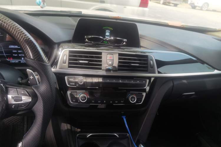 Used BMW 3 Series 2018 320Li Fashion Model
