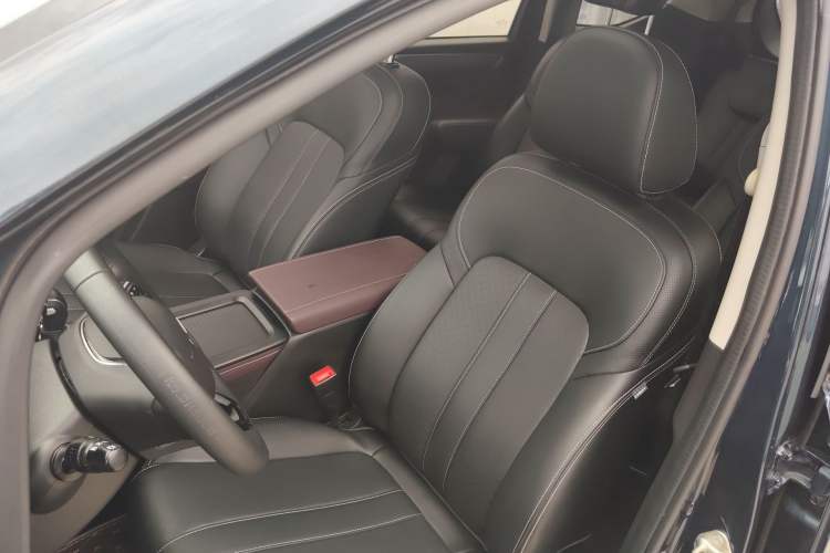 Used GAC Trumpchi M6 2021 PRO 270T DCT Luxury Edition Left Front Seat