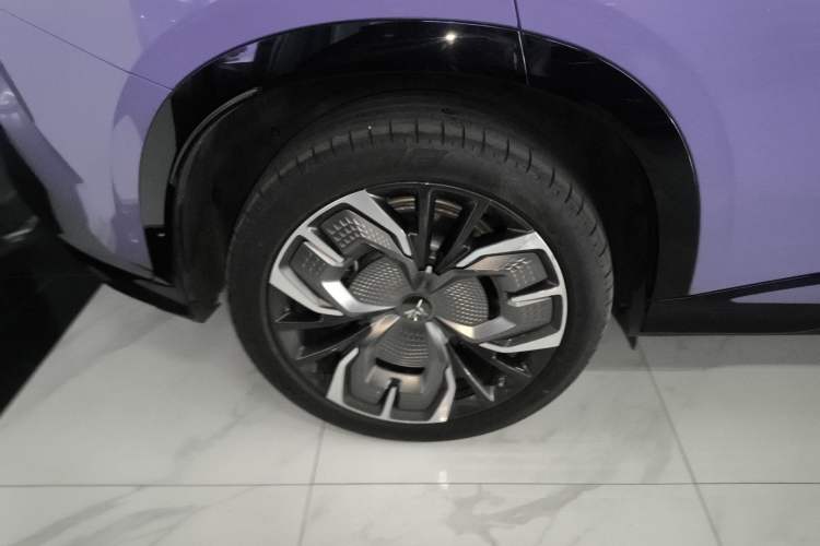 Used Hongqi Tiangong 08 2025 680 Ultra Four-Wheel-Drive Version Exterior 5