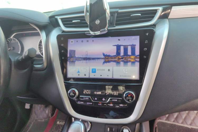 Used Nissan Murano 2021 2.5L XL Two-Wheel Drive Smart Connect Luxury Edition Audio And AC Panel