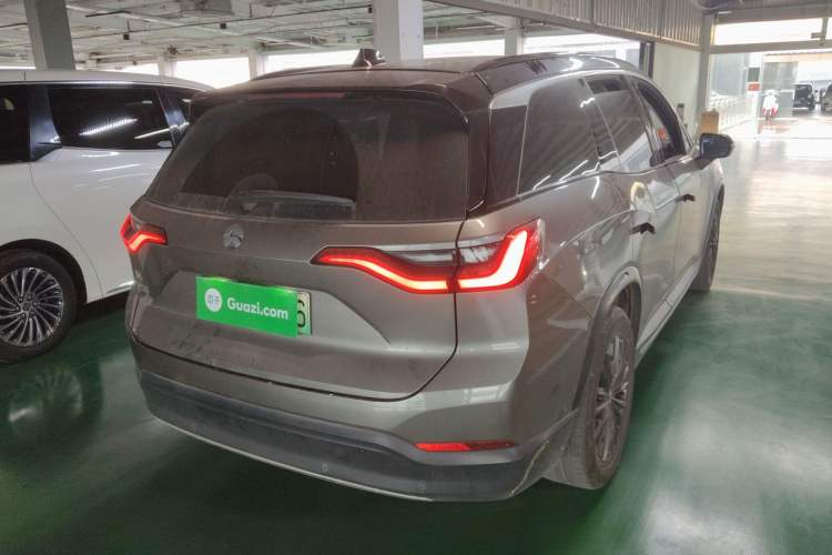 Used Nio ES8 2018 355 km Base Version 7-Seater Edition Rear Right 45 Deg