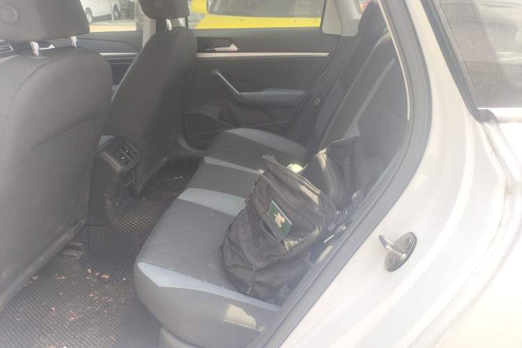 Used Volkswagen Lavida 2023 1.5L Automatic De Yi Edition Left Rear Seat