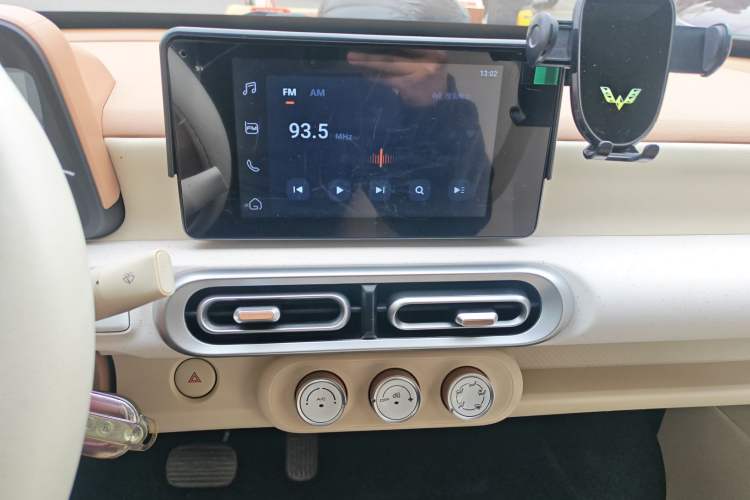 Used Wuling Hongguang MINIEV 2024 3rd Generation 215km Advanced Version