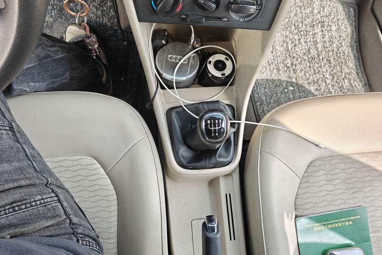 Used Skoda Rapid 2013 1.6L Manual Smart Selection Model