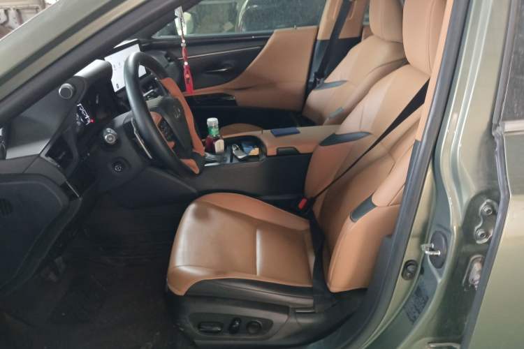 Used Lexus ES 2022 200 Excellence Edition