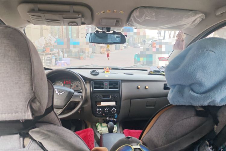 Used Wuling Rongguang V 2016 1.5L Practical Version
