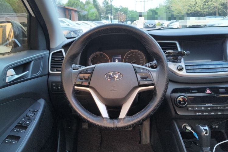 Used Hyundai Tucson 2018 1.6T Dual-Clutch Two-Wheel Drive 15th Anniversary Special Edition
