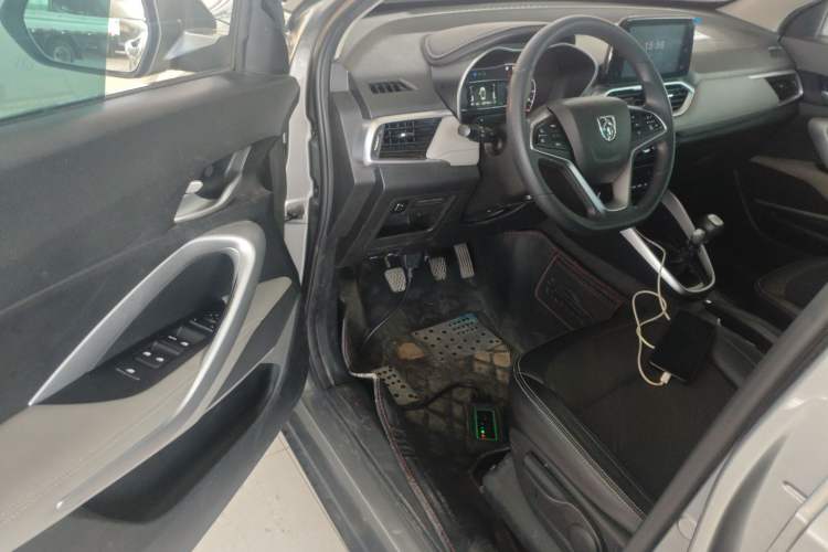 Used Baojun 510 2017 1.5L Manual Fashion Model Driver Seat