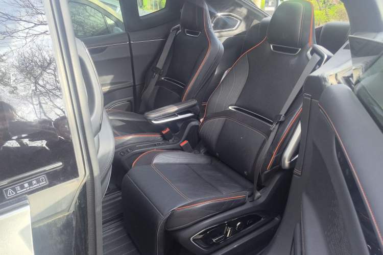 Used HiPhi X 2021 Founder Edition 6-seater Left Rear Seat
