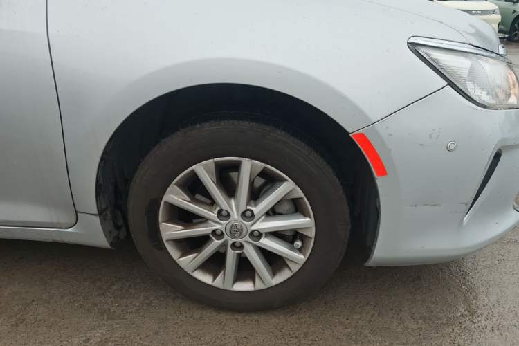 Used Toyota Camry 2015 2.0G Premier Edition Right Front Wheel Hub