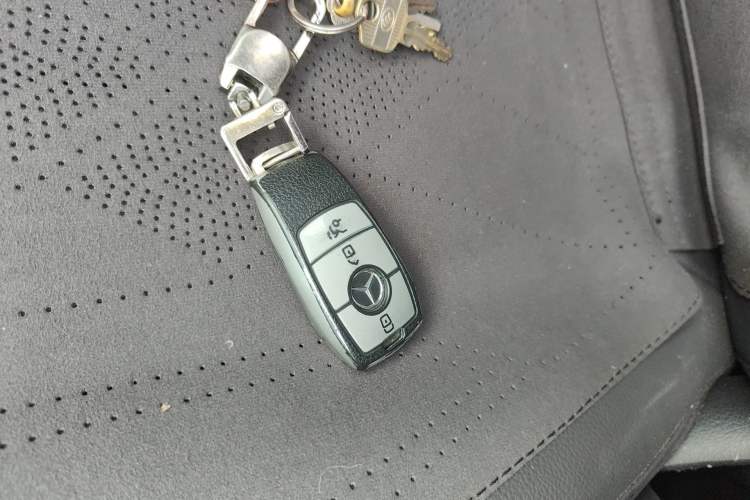Used Mercedes-Benz GLB 2023 GLB 220 Fashion Model Vehicle Key
