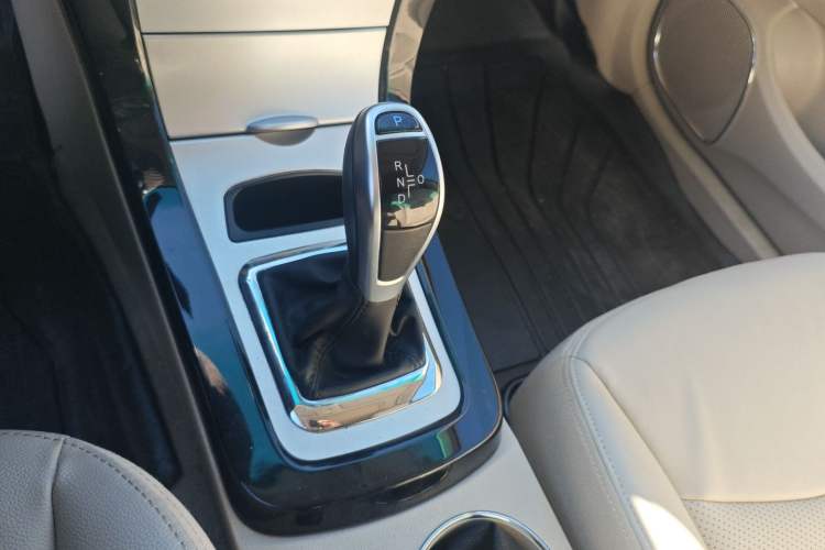 Used BYD e5 2018 450 Smart Connect Deluxe Edition
