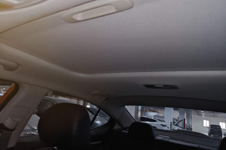 Used Hyundai Elantra (6th Generation / Lingdong) 2016 1.6L Automatic ZhiXuan – Elite Version Headliner