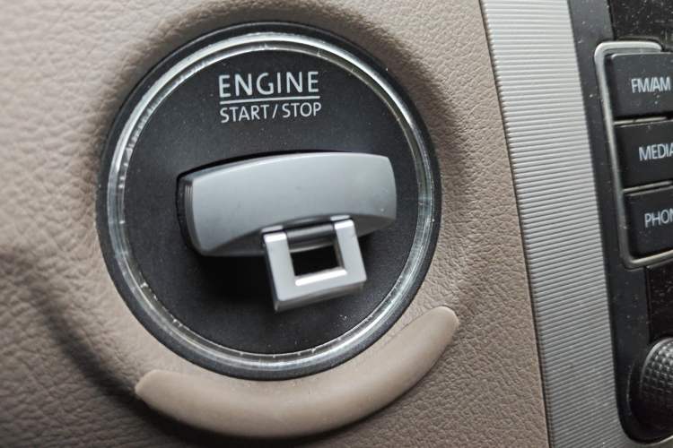 Used Volkswagen Magotan 2013 1.8TSI Prestige Model
