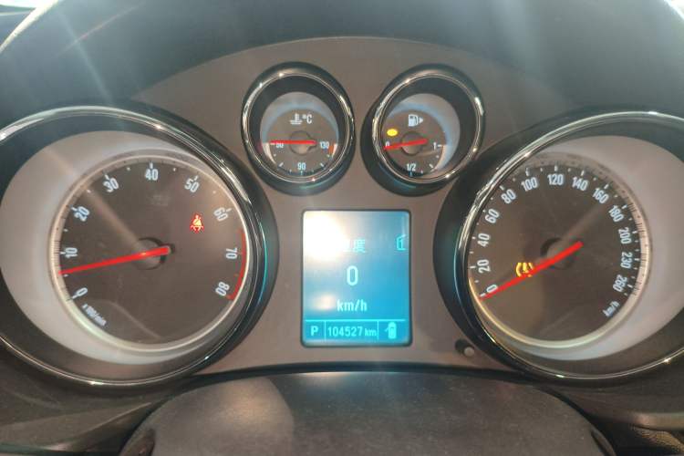 Used Buick Regal 2015 1.6T Leading Technology Model
