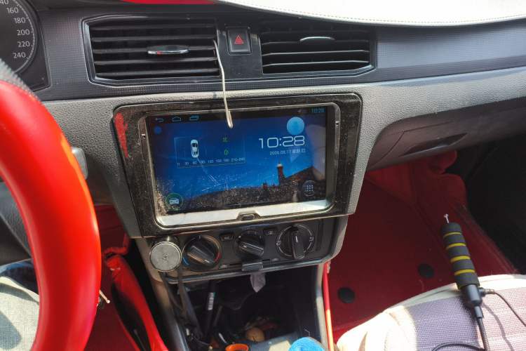 Used Volkswagen Santana 2016 1.6L Manual Fashion Edition Audio And AC Panel